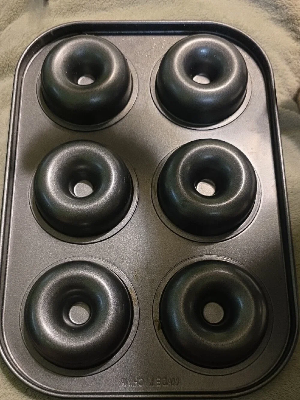 Non-Brand 6-Cup Metallic Gray Donut Baking Pan